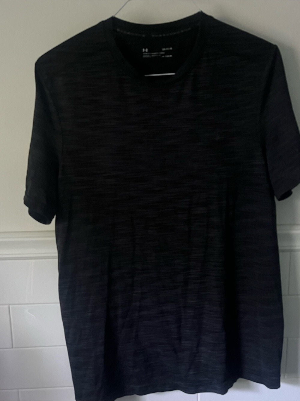 Under Armour Men’s Black Athletic T-shirt